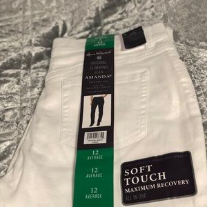 New Gloria Vanderbilt Jeans